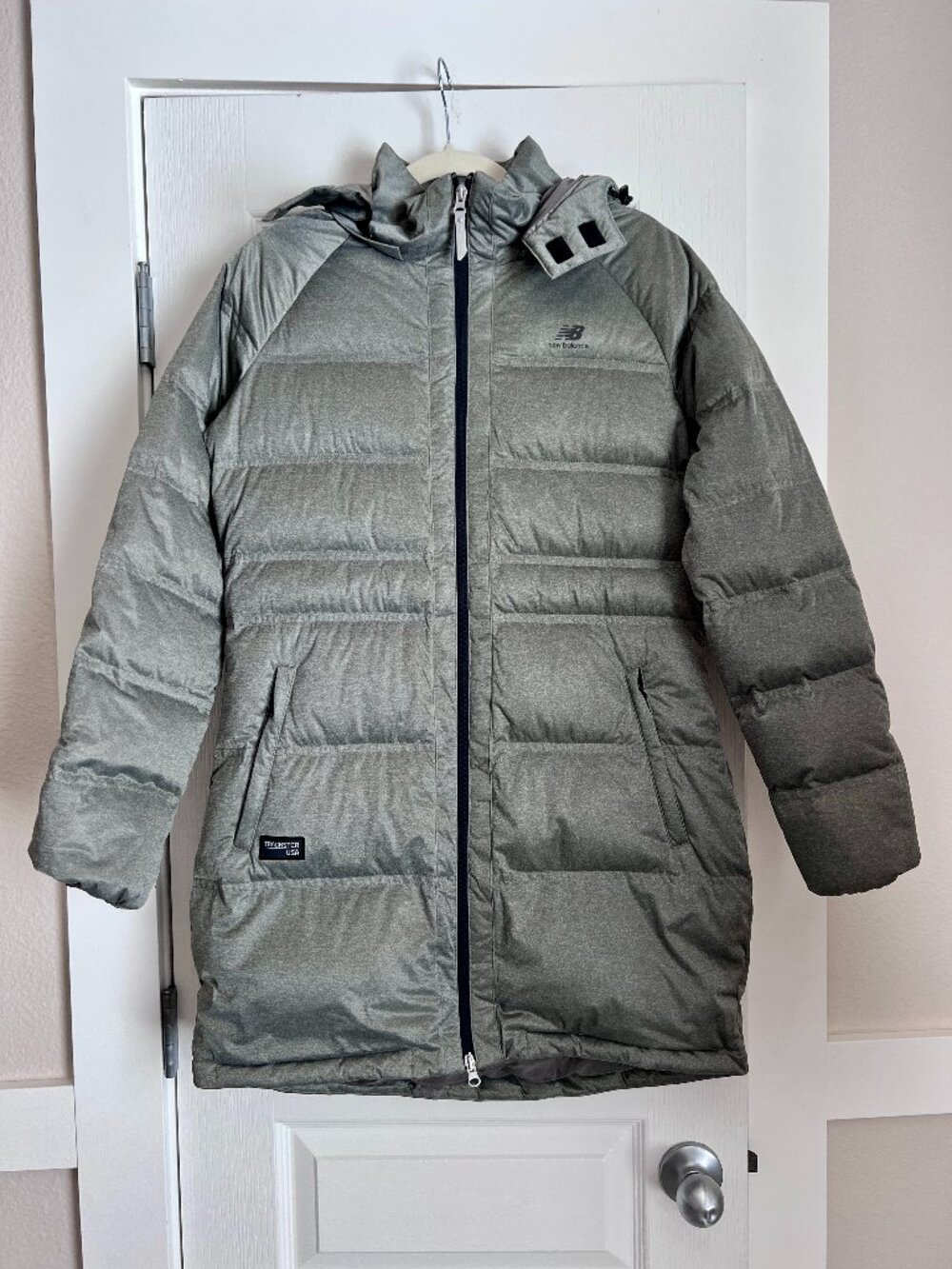 New Balance Women's Trackster USA 600-Fill Down Long Parka Coat Olive/Grey - Lg
